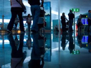 Viaggi per single over 50: le proposte per un divertimento senza età