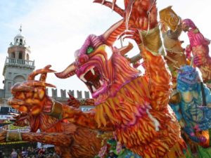 Carnevale: proposte per single tra maschere, scherzi e divertimento