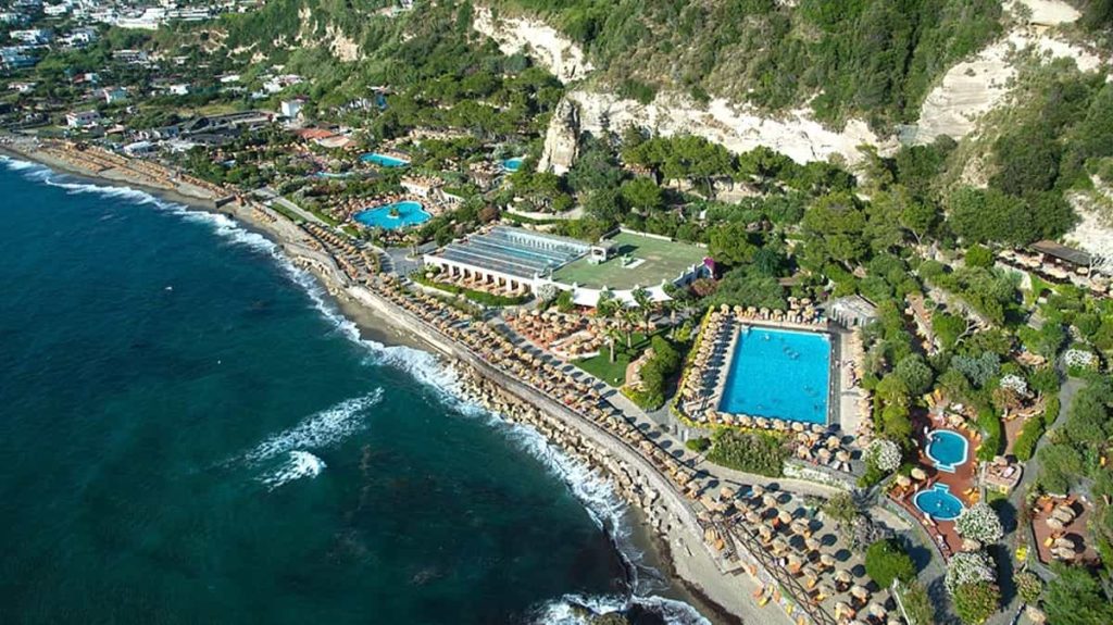 Weekend di SingleUp del primo maggio ad Ischia per assaporare i profumi dell'estate